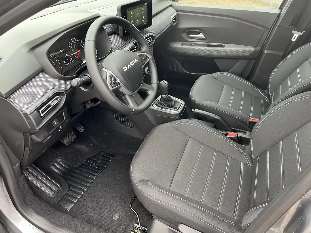 Dacia Sandero - Thumbnail 2