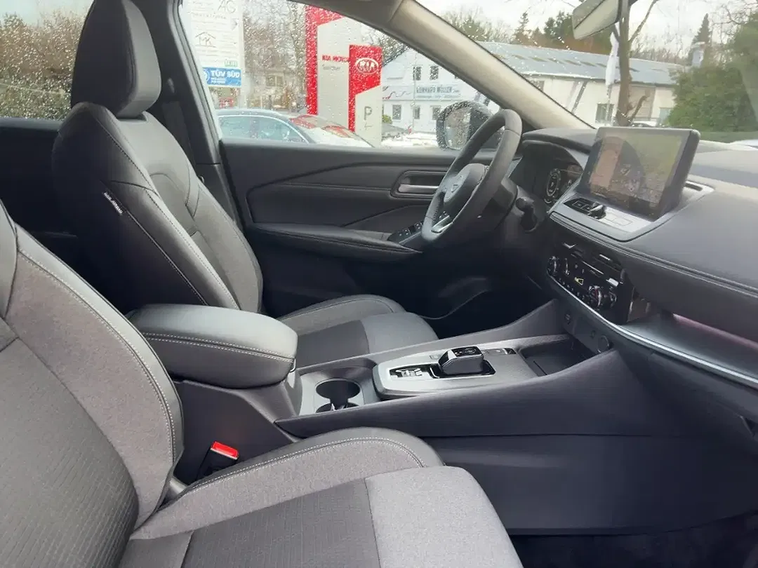 Nissan Qashqai - Thumbnail 10