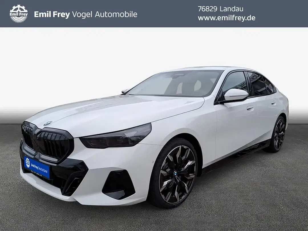 BMW 520 - Thumbnail 1