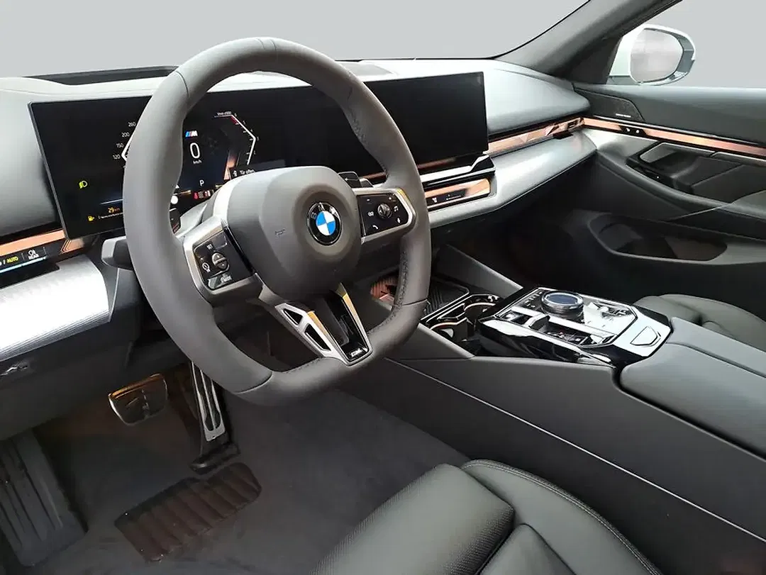 BMW 520 - Thumbnail 11