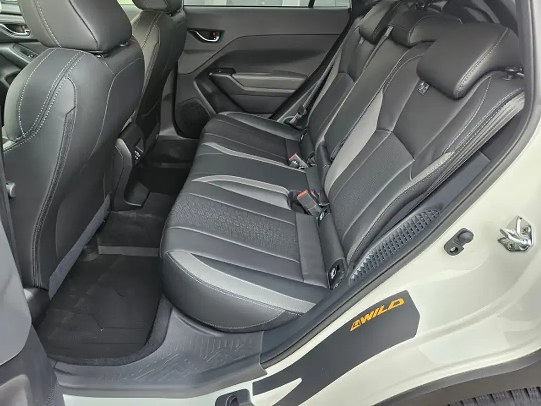 Subaru Crosstrek - Thumbnail 10