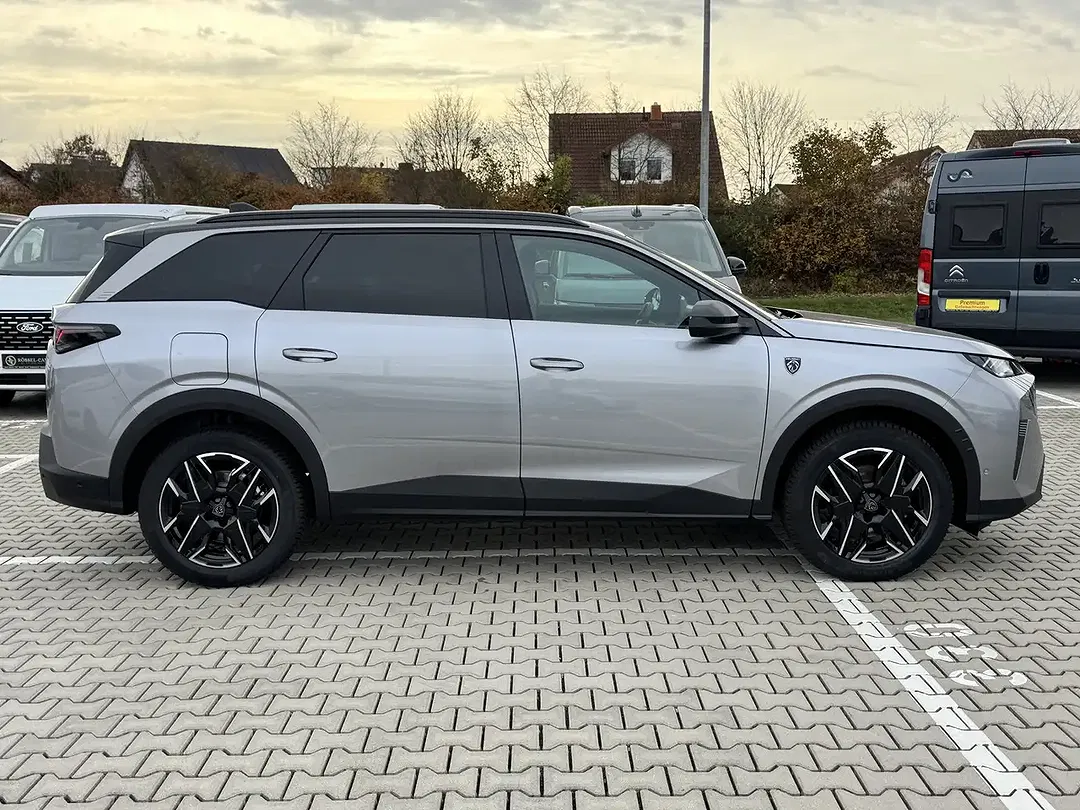 Peugeot 5008 - Thumbnail 2