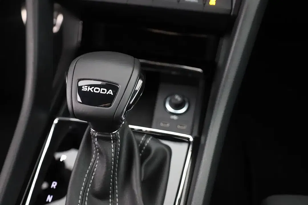 Skoda Karoq - Thumbnail 12