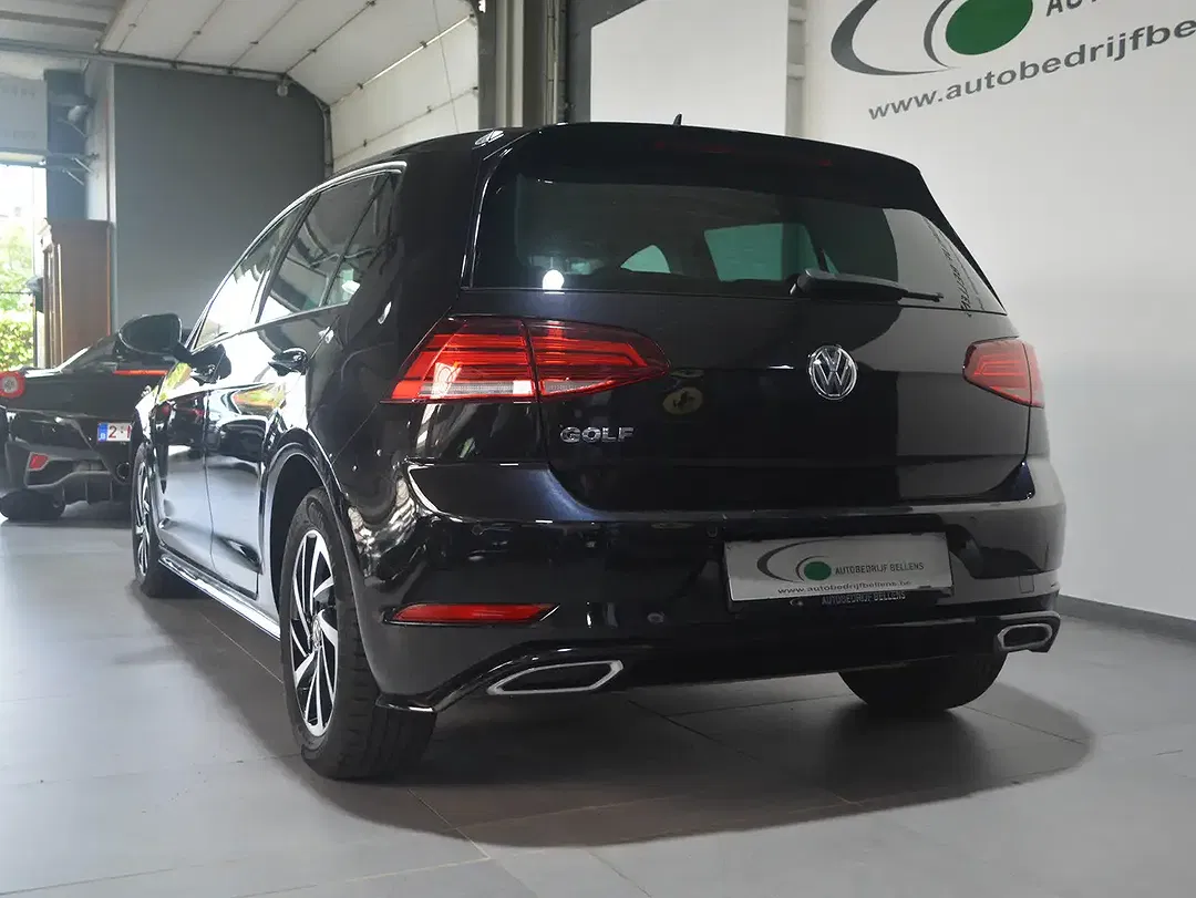 Volkswagen Golf - Thumbnail 3