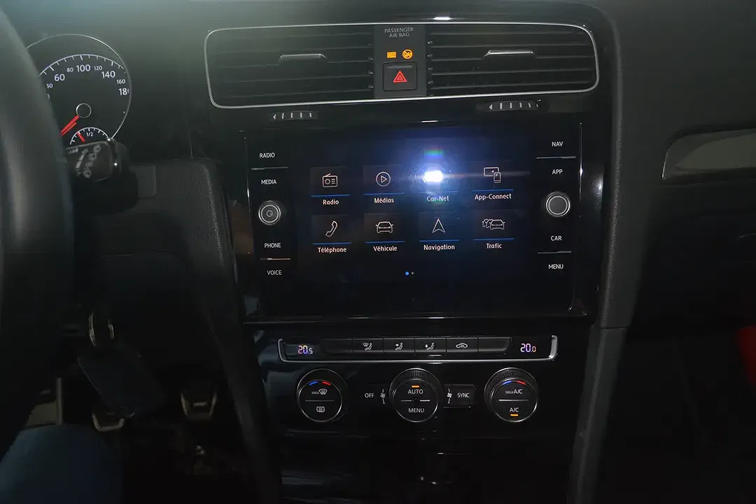 Volkswagen Golf - Thumbnail 9