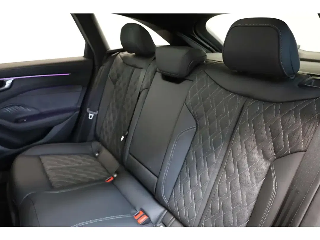 Audi A6 - Thumbnail 10