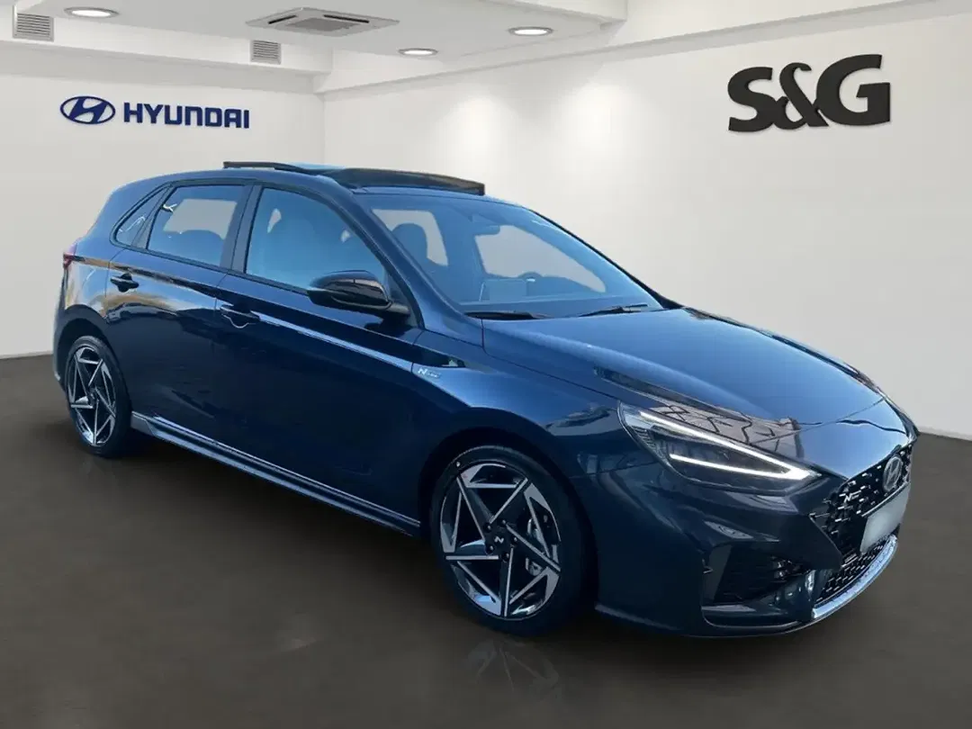 Hyundai i30 - Thumbnail 2