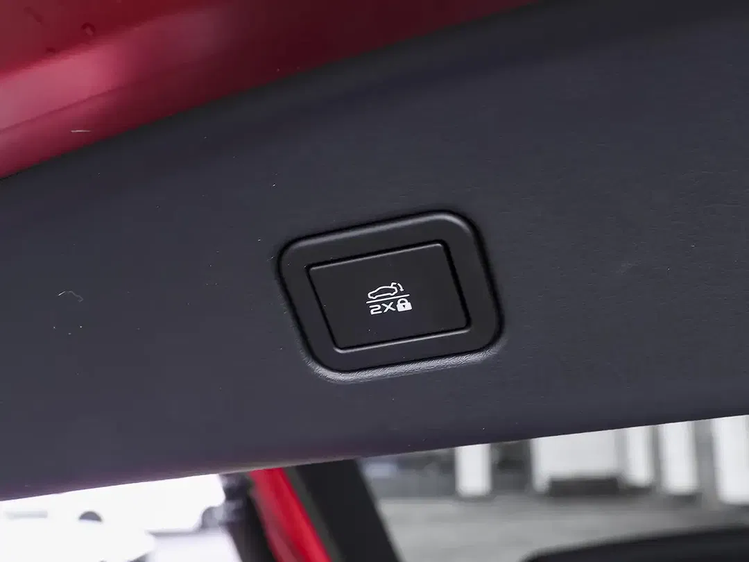 Mazda 6e - Thumbnail 13