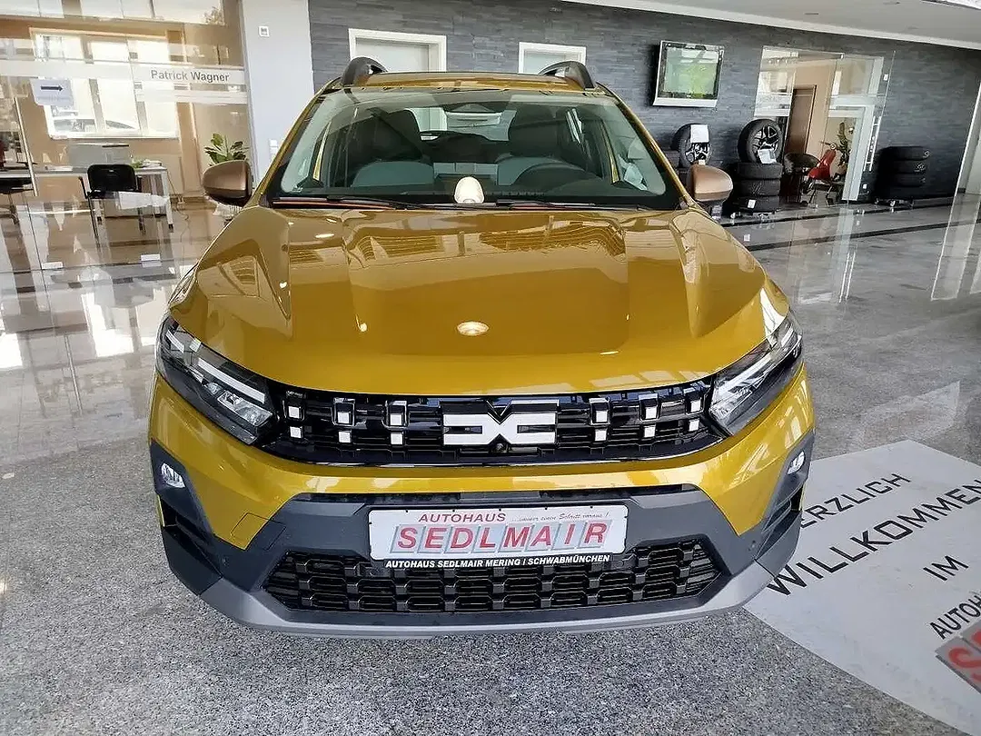 Dacia Sandero - Thumbnail 2