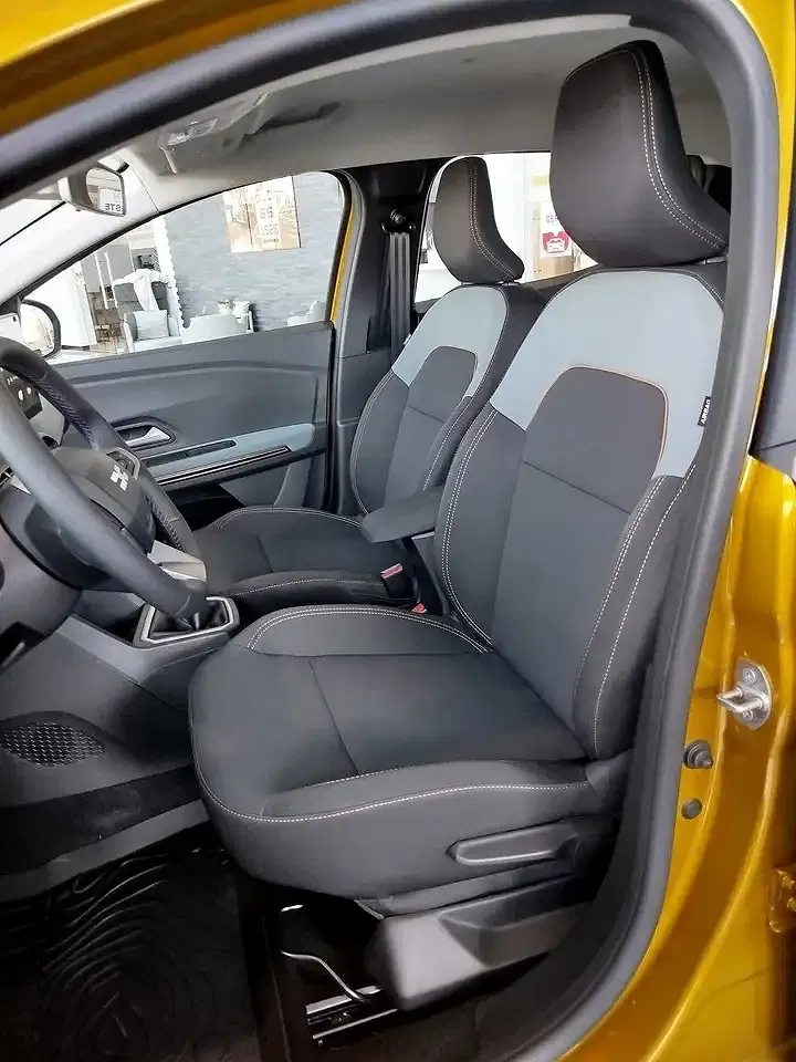 Dacia Sandero - Thumbnail 9