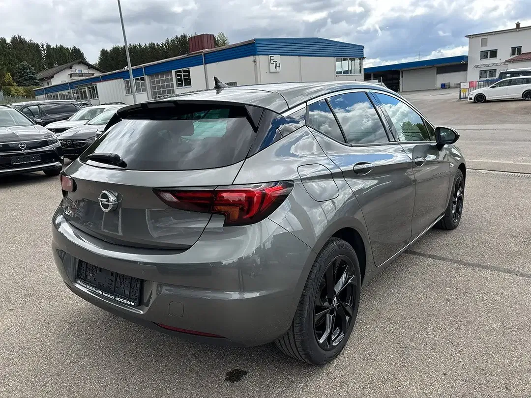 Opel Astra - Thumbnail 4