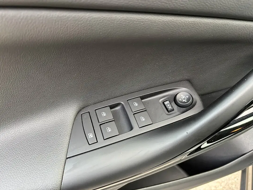 Opel Astra - Thumbnail 8