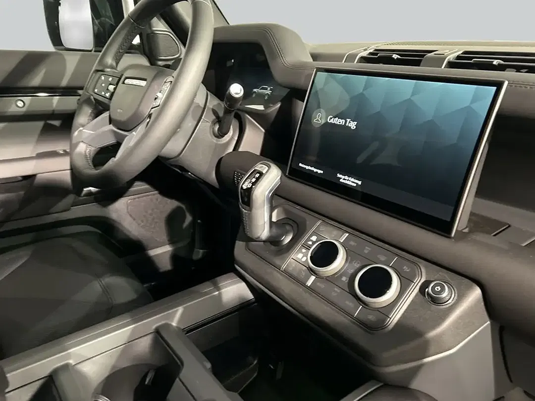 Land Rover Defender - Thumbnail 15