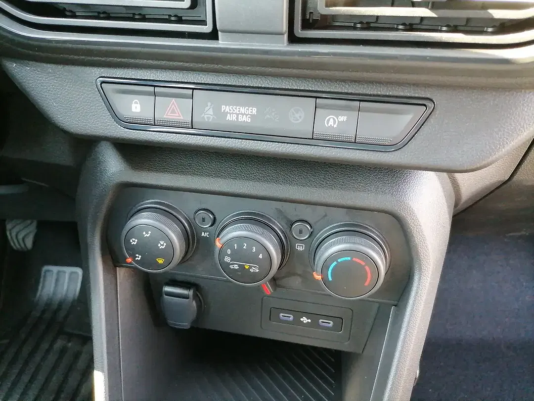 Dacia Sandero - Thumbnail 15
