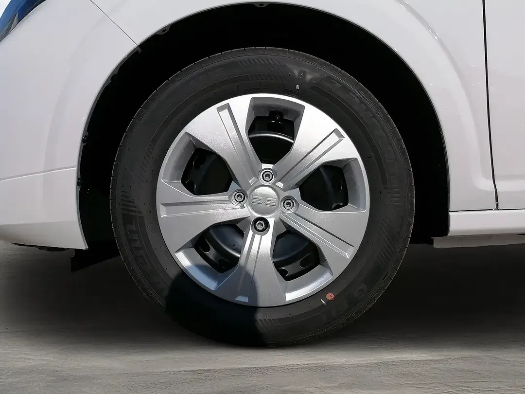 Dacia Sandero - Thumbnail 5
