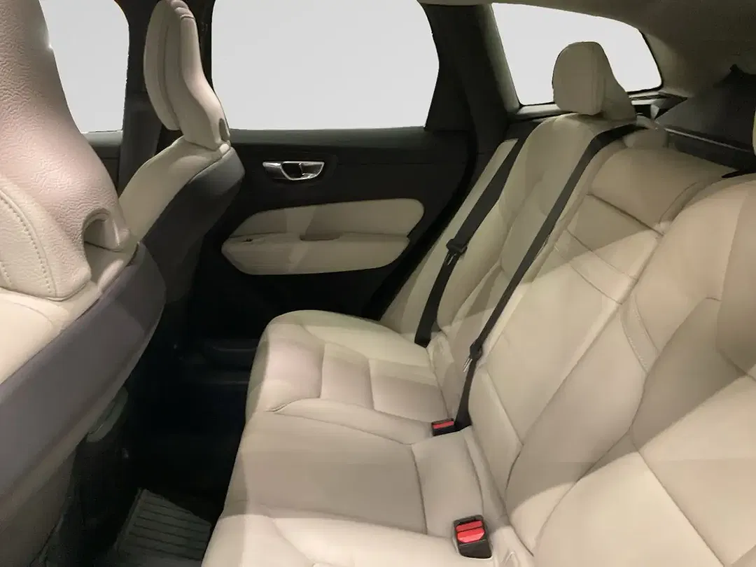 Volvo XC60 - Thumbnail 14