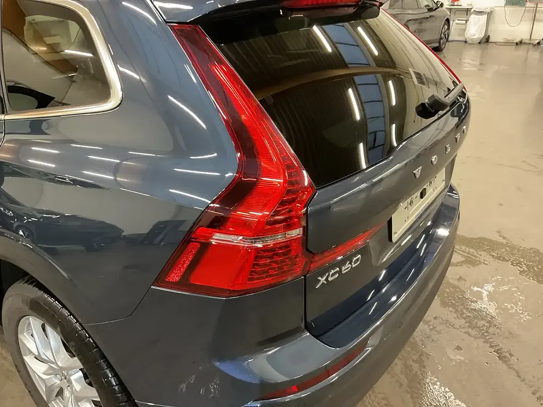 Volvo XC60 - Thumbnail 6