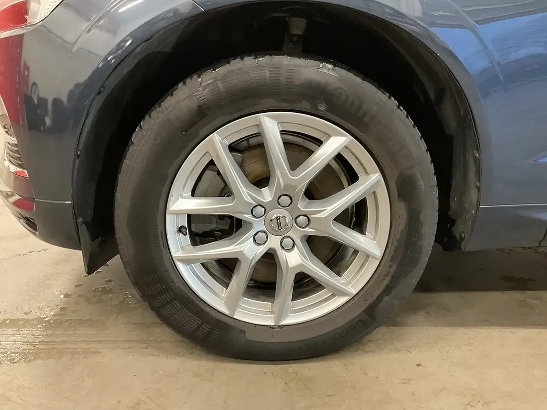 Volvo XC60 - Thumbnail 9