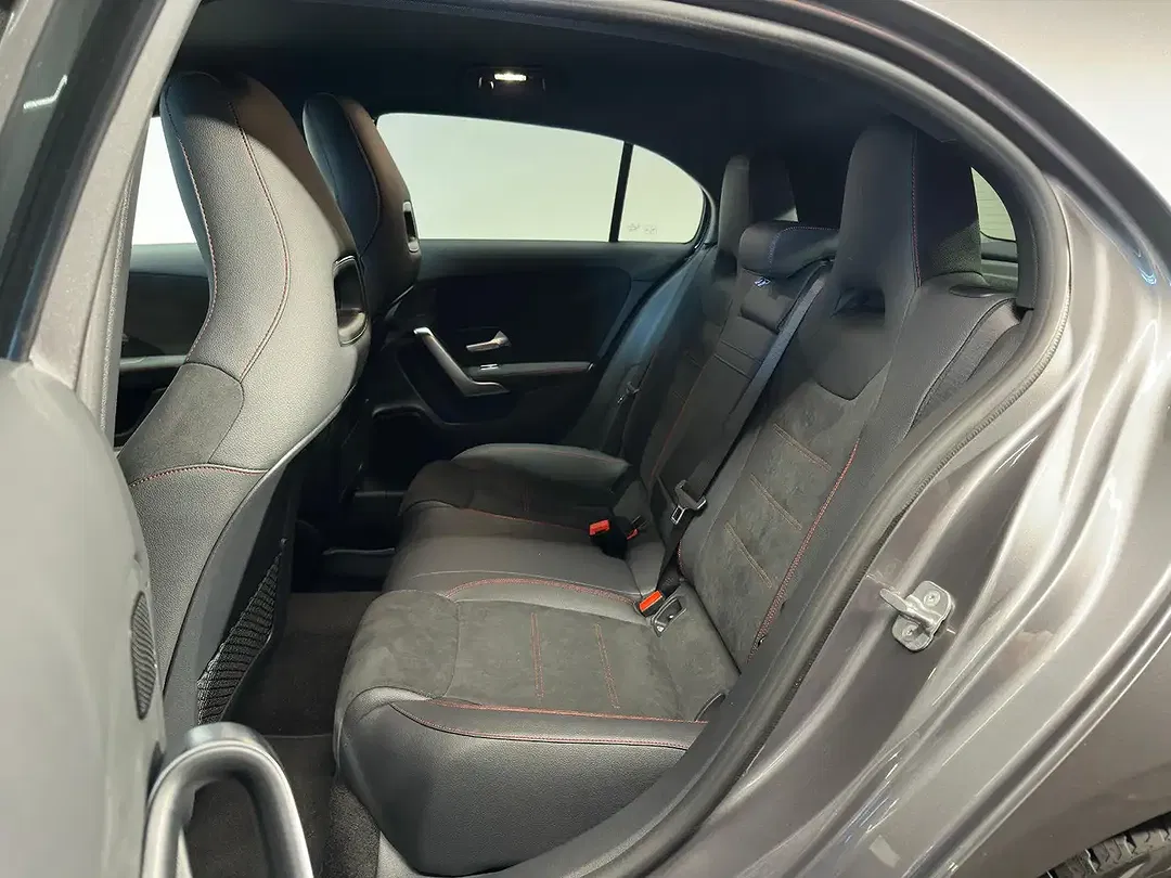 Mercedes-Benz A 180 - Thumbnail 8