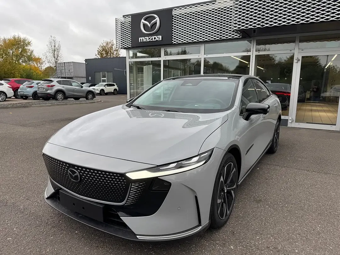Mazda 6e - Afbeelding 1