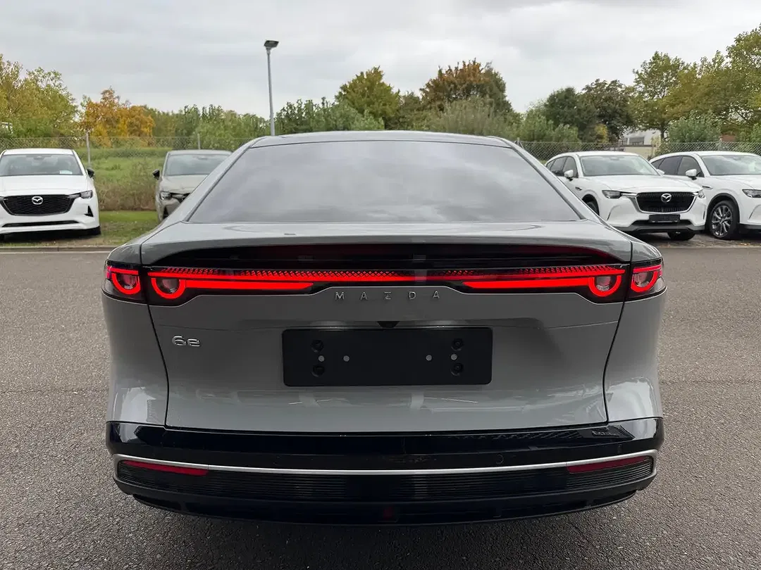 Mazda 6e - Thumbnail 7