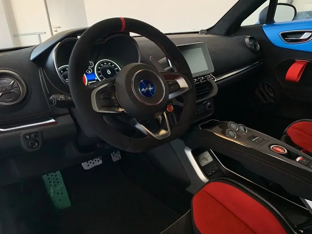 Alpine A110 - Thumbnail 15