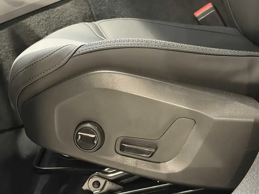 Volvo XC60 - Thumbnail 6