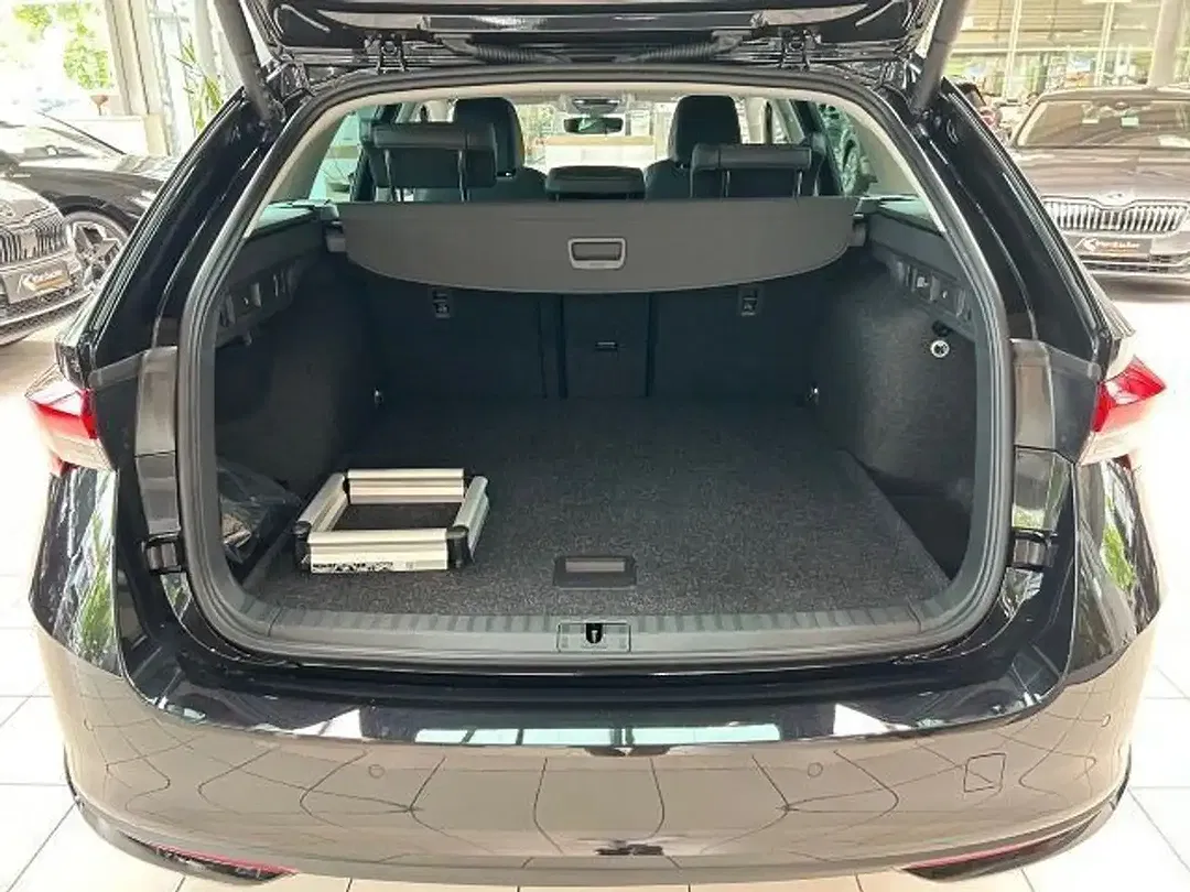 Skoda Octavia - Thumbnail 8