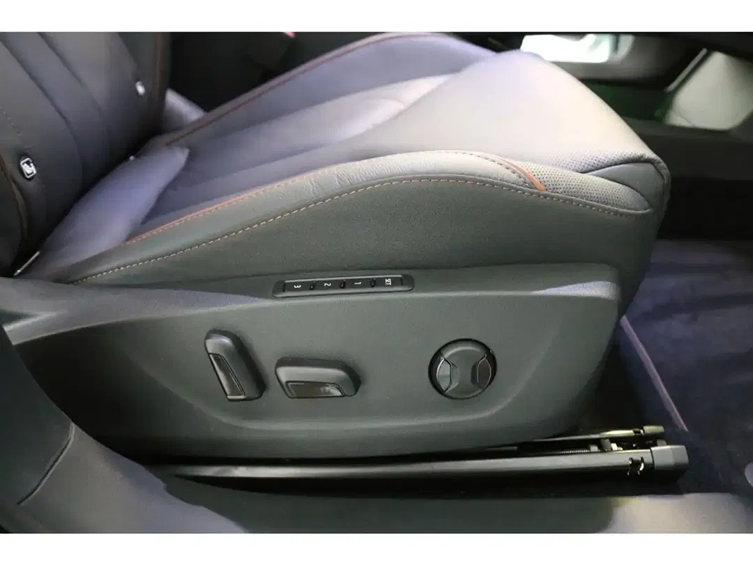 Skoda Enyaq - Thumbnail 14
