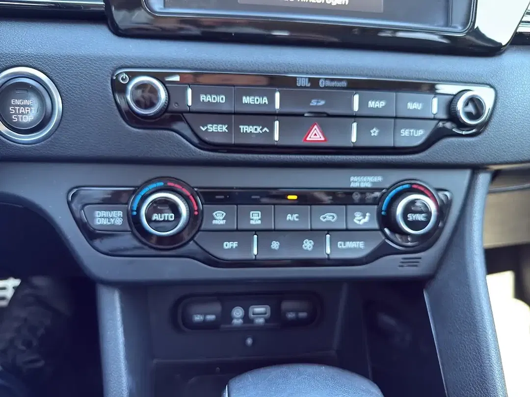 Kia Niro - Thumbnail 17