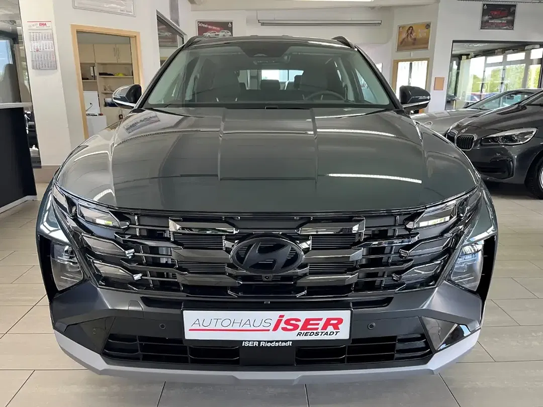 Hyundai TUCSON - Thumbnail 2