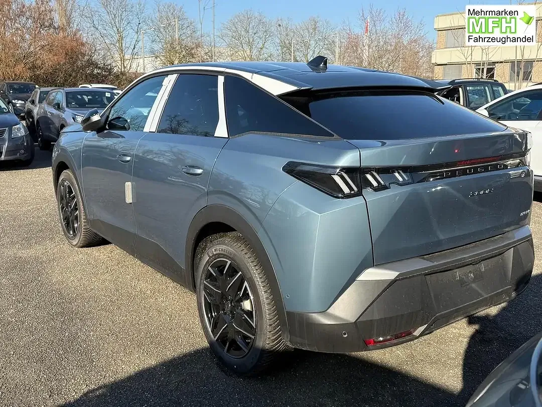 Peugeot 3008 - Thumbnail 3