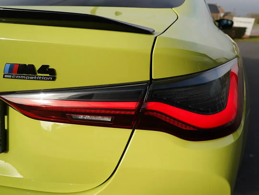 BMW M4 - Thumbnail 12