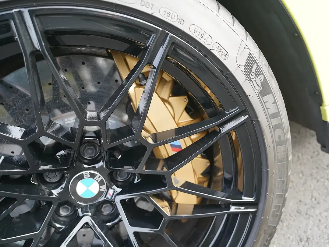 BMW M4 - Thumbnail 8