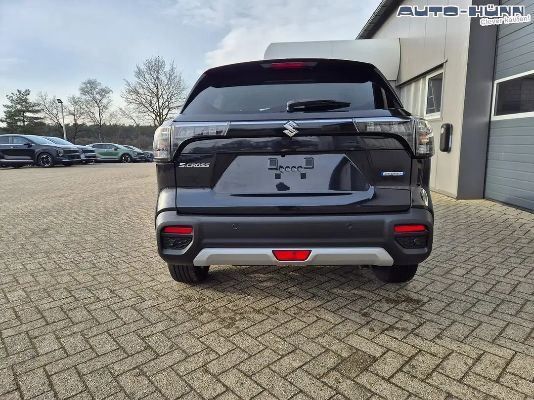 Suzuki S-Cross - Thumbnail 4