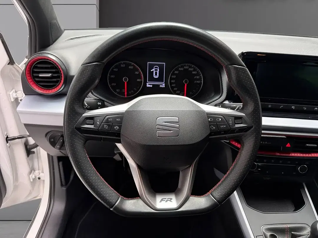 SEAT Arona - Thumbnail 11