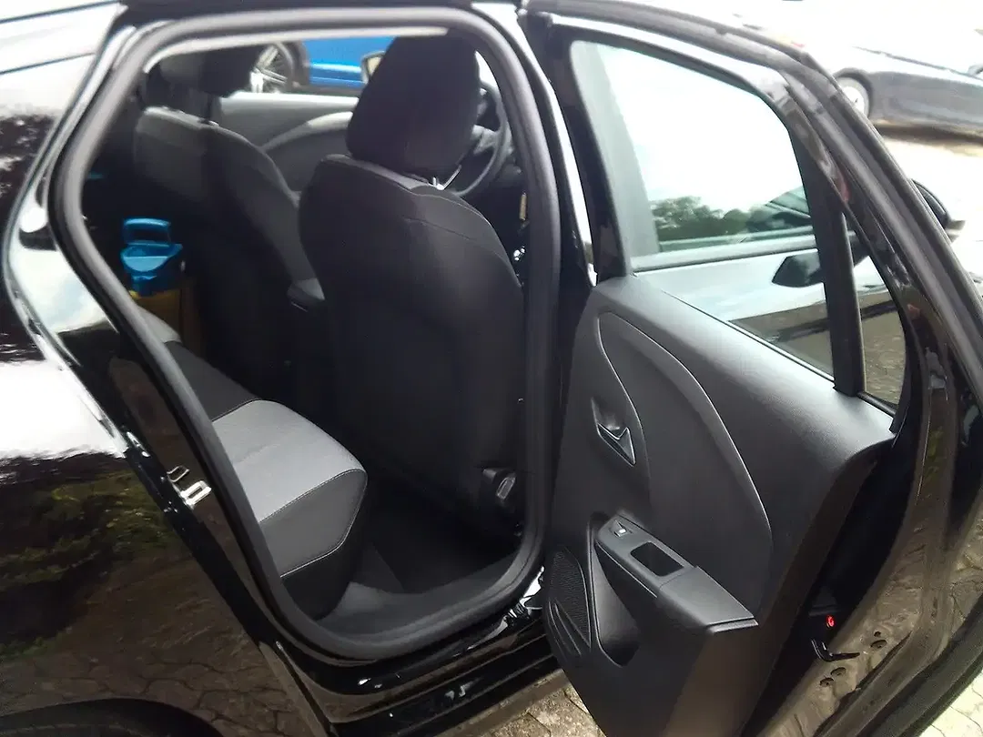 Opel Corsa - Thumbnail 7