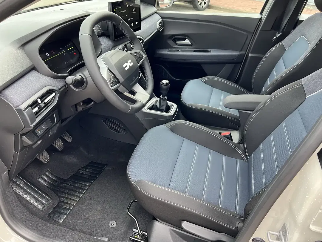 Dacia Sandero - Thumbnail 4