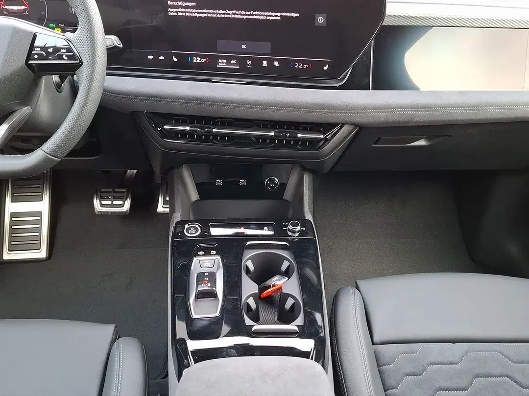 Audi A6 e-tron - Thumbnail 5