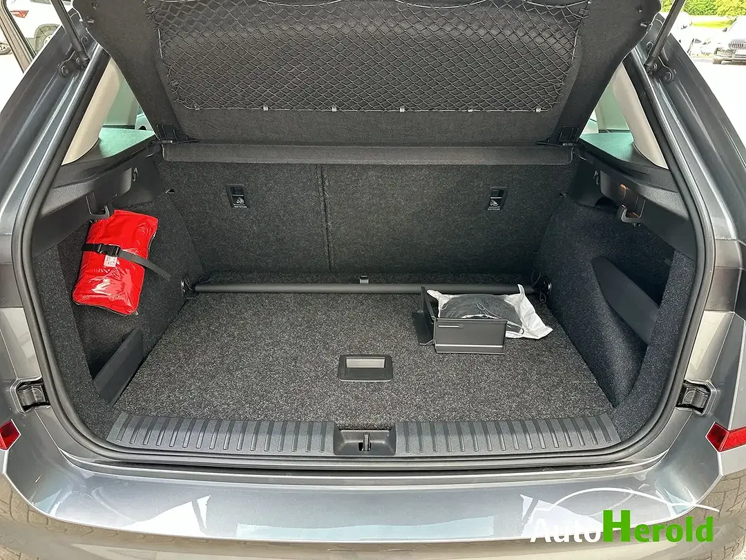 Skoda Kamiq - Thumbnail 8