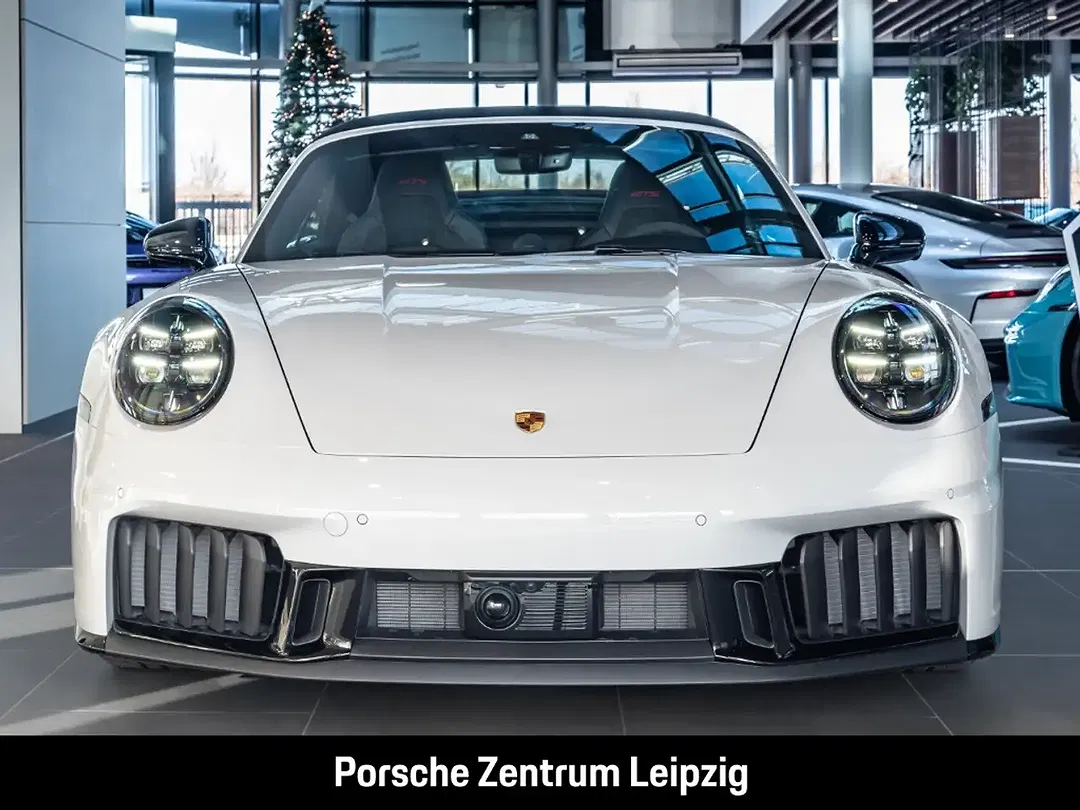 Porsche 992 - Thumbnail 4