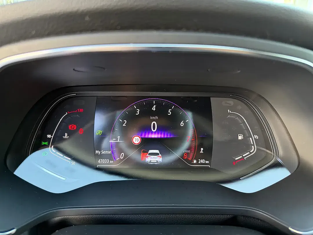 Renault Captur - Thumbnail 12