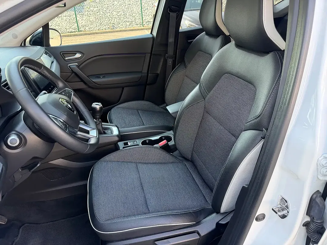 Renault Captur - Thumbnail 6