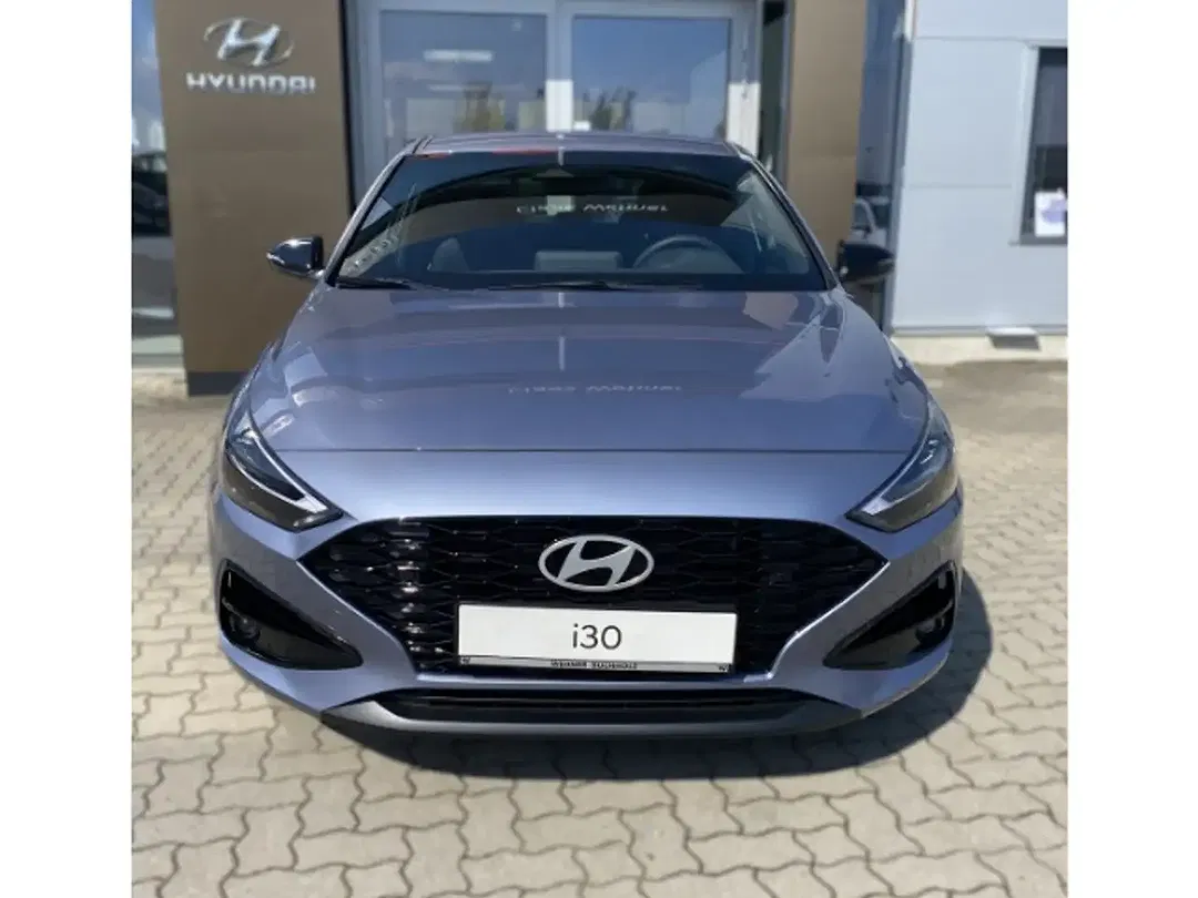 Hyundai i30 - Thumbnail 2