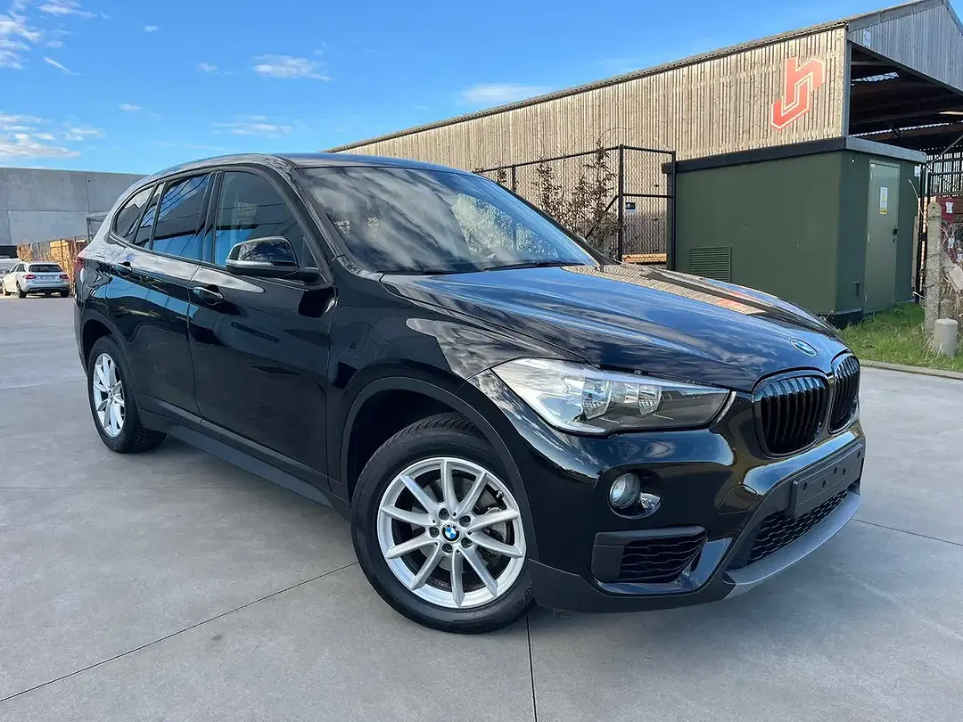 BMW X1 - Thumbnail 3