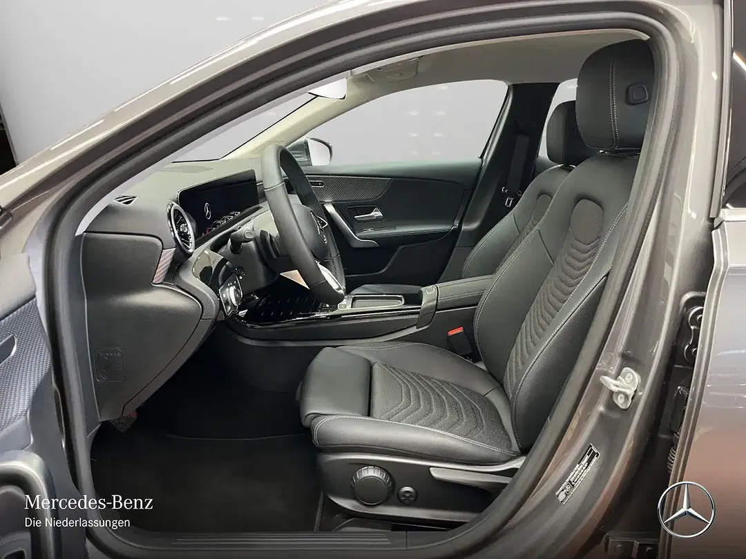 Mercedes-Benz A 250 - Thumbnail 10