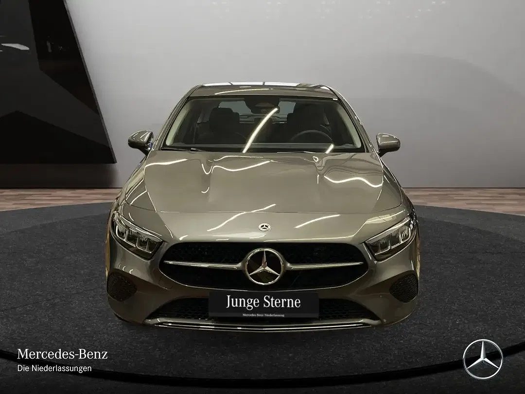 Mercedes-Benz A 250 - Thumbnail 2