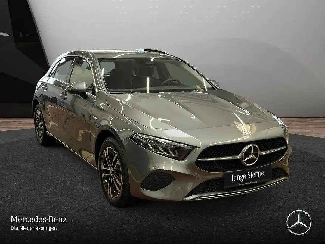 Mercedes-Benz A 250 - Thumbnail 4