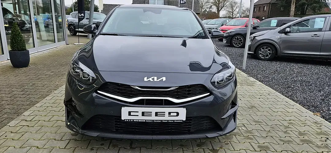 Kia Ceed / cee'd - Thumbnail 2
