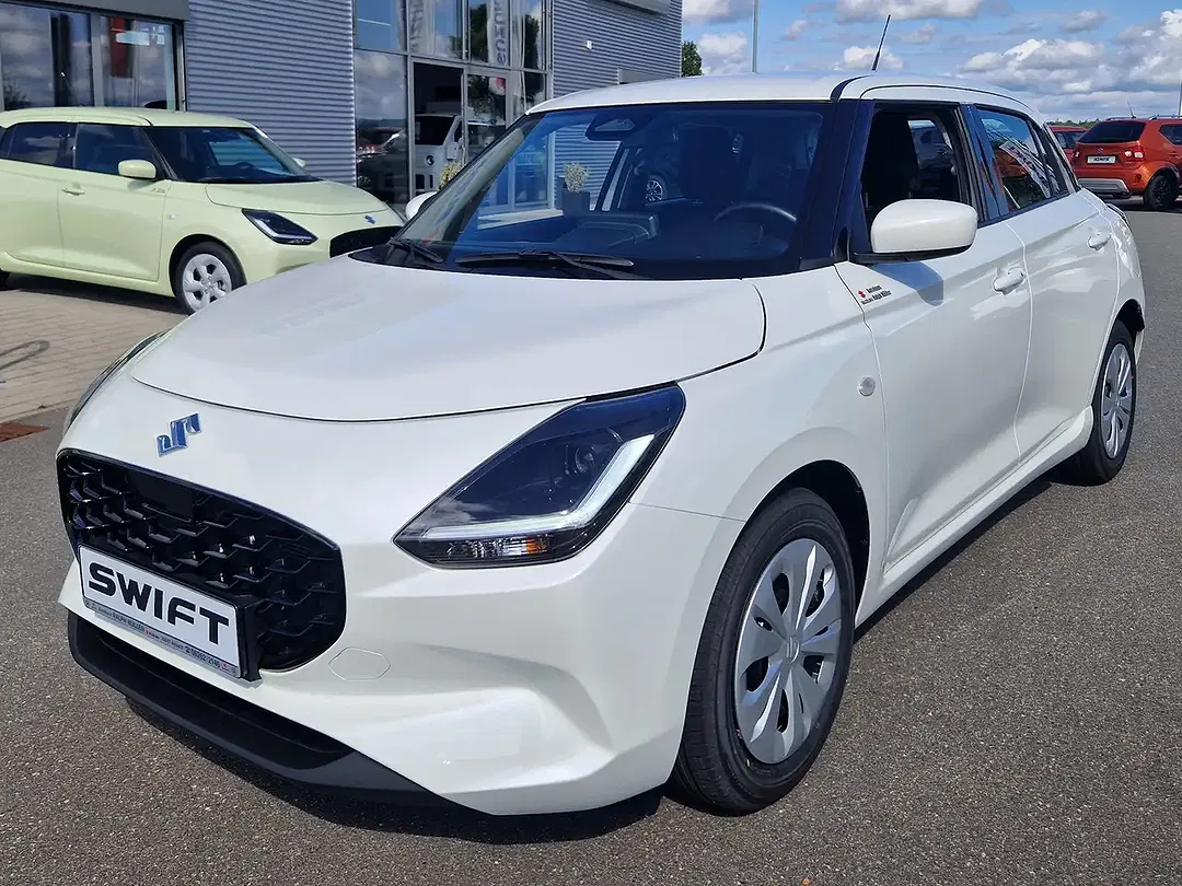 Suzuki Swift - Thumbnail 1